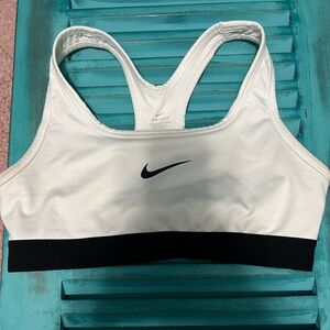 girls nike sports bra